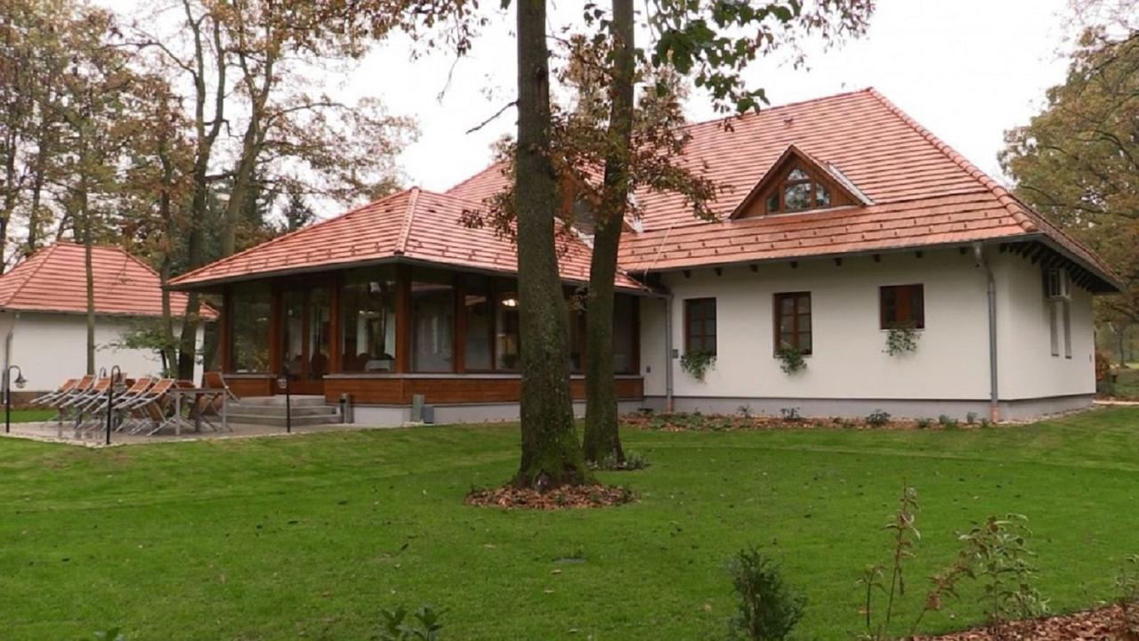 Hodoseri Vadaszhaz Bakonyszentlaszlo Екстериор снимка